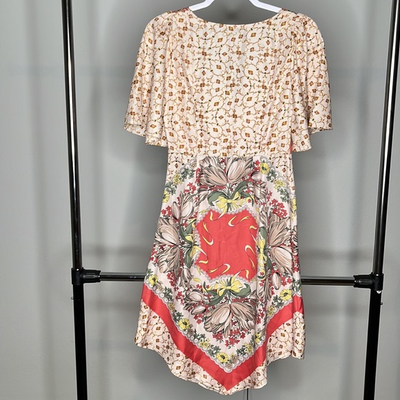 Womens dress - Picture 3 of 3